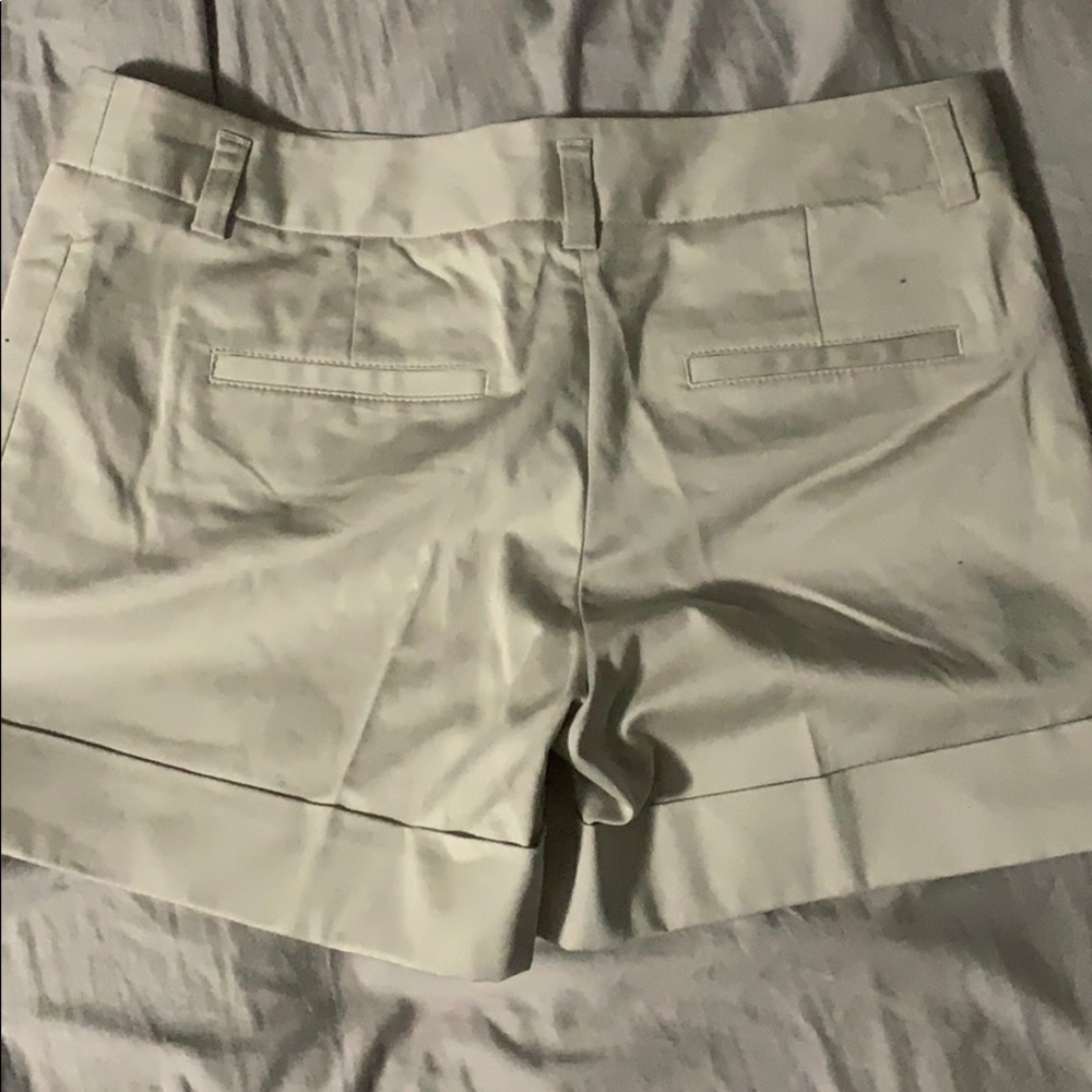 Shorts - Picture 2 of 3